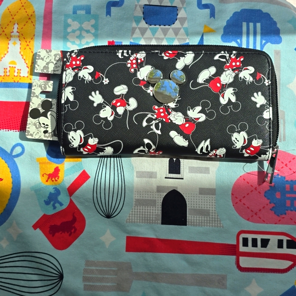 Disney Wallet